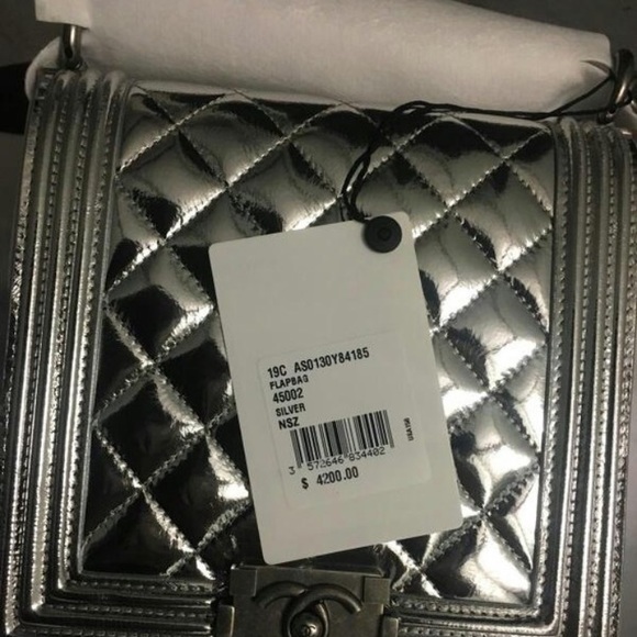 Authentic Chanel Boy Bag - Picture 1 of 6